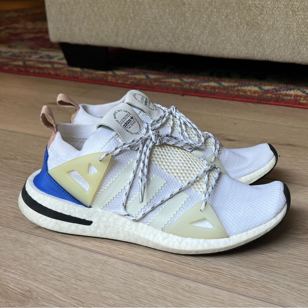 Women’s Addidas NMD sneakers size 10